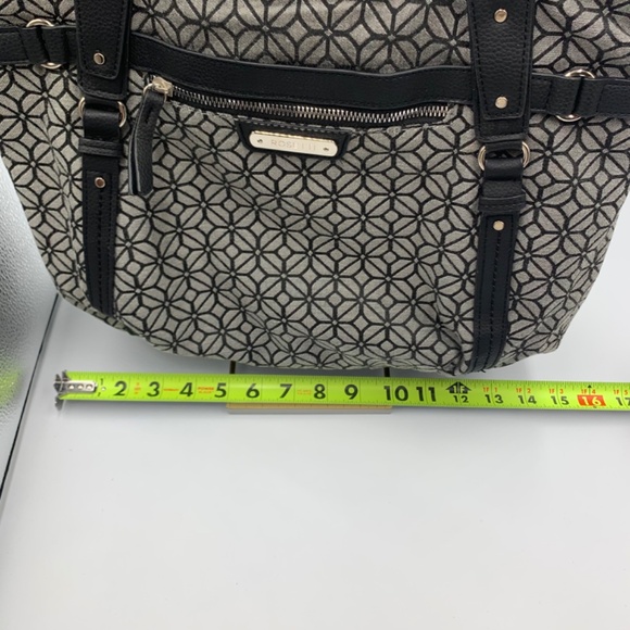 Rossetti shoulder/satchel in a black and grey geometric jacquard pattern - Picture 8 of 12